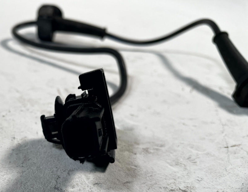 Load image into Gallery viewer, 2013 -2022 ACURA ILX FRONT LEFT DRIVER SIDE ABS WHEEL SPEED SENSOR # 113583
