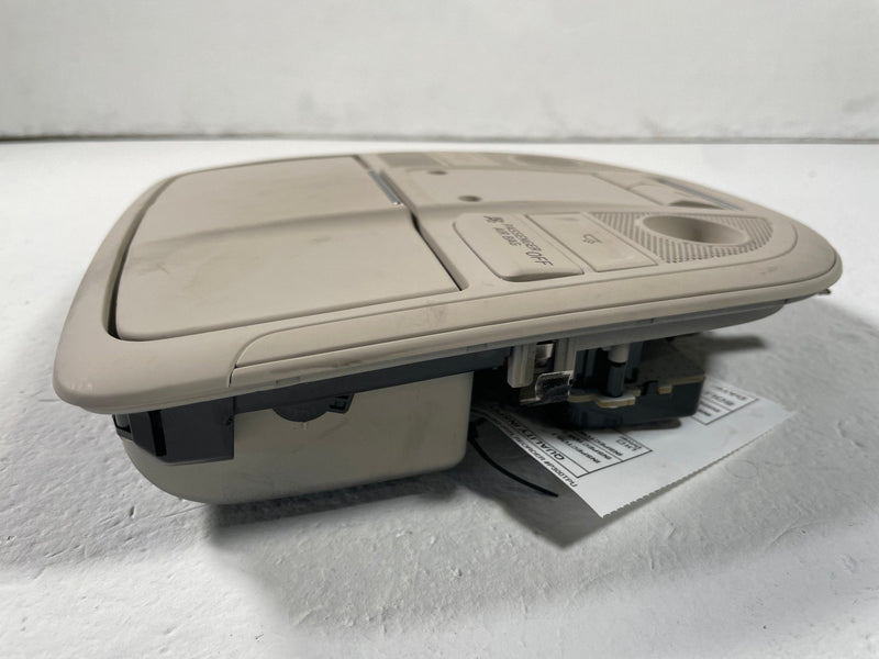 Load image into Gallery viewer, 2019-2023 GENESIS G70 ROOF OVERHEAD CONSOLE DOME LIGHT LAMP W/ SWITCH # 108130
