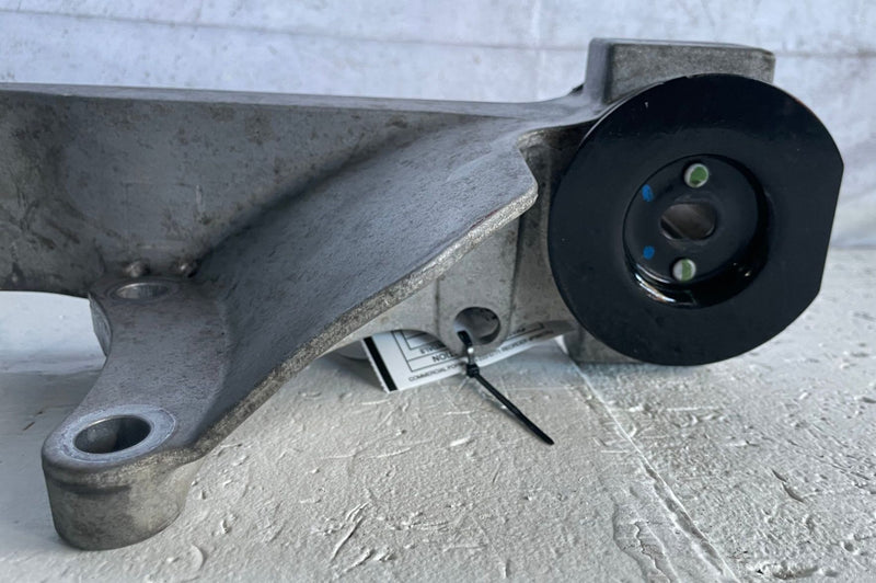 Load image into Gallery viewer, 23-25 MAZRA CX-50 REAR DIFFERENTIAL AXLE CARRIER MOUNT SUPPORT BRACKET # 113162
