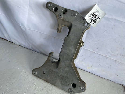 16-26 BMW X3 X5 G01 RWD TRANSMISSION CROSSMEMBER MOUNT SUPPORT BRACKET