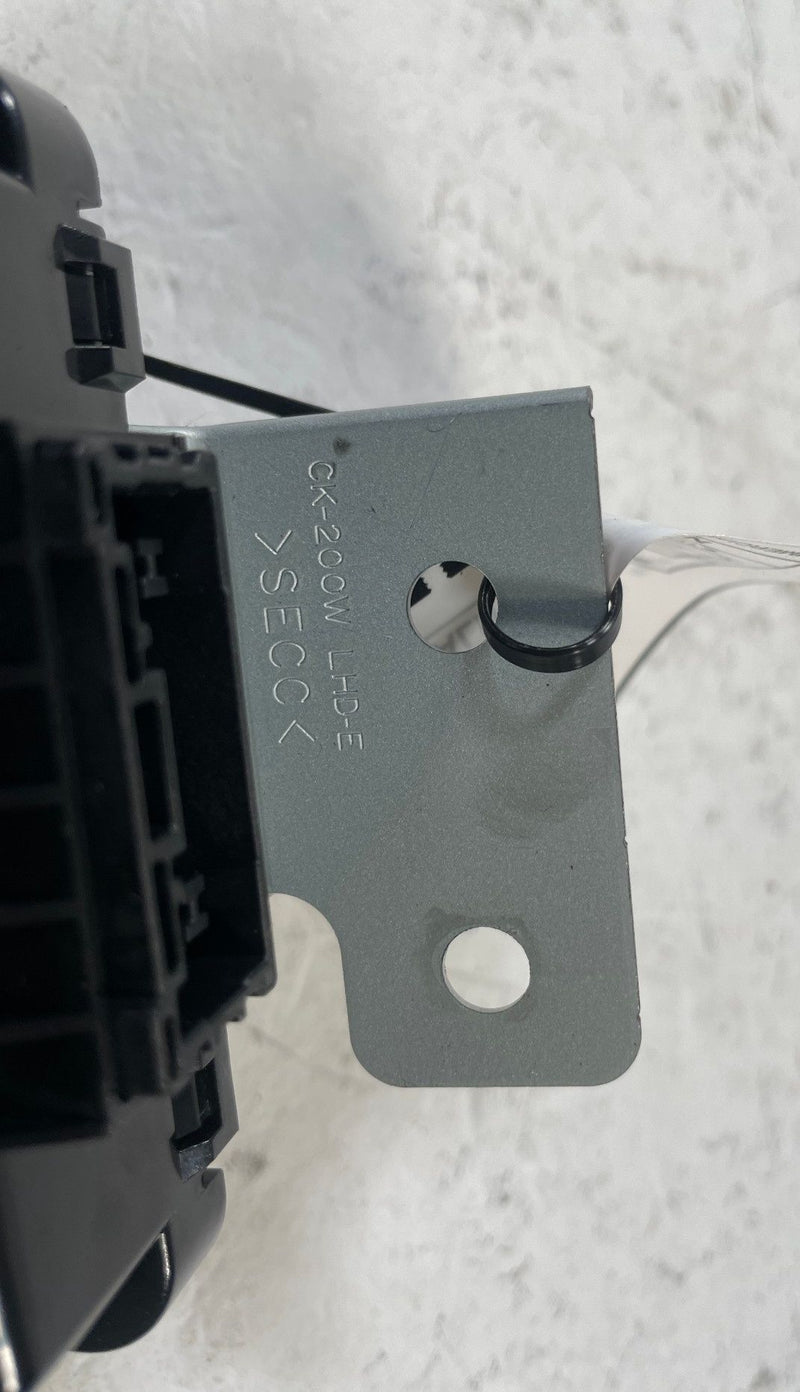 Load image into Gallery viewer, 2022-2023 KIA STINGER LDC POWER CONVERTER CONTROL MODULE 95300-J5700 # 110734
