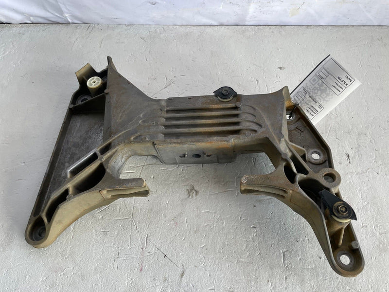 Load image into Gallery viewer, 16-26 BMW X3 X5 G01 RWD TRANSMISSION CROSSMEMBER MOUNT SUPPORT BRACKET # 108280
