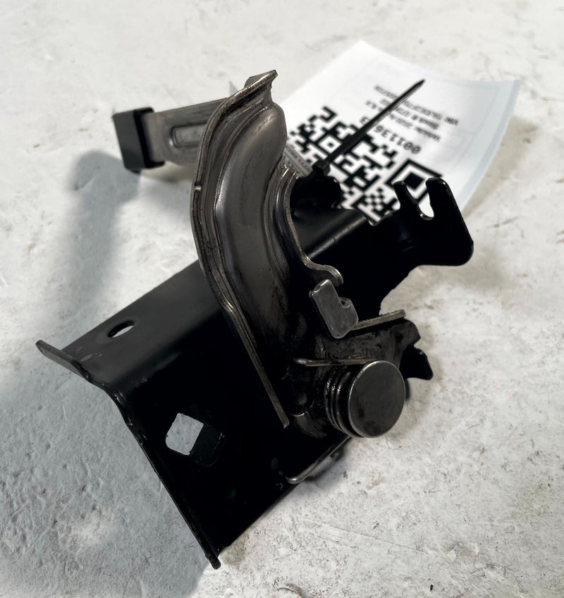Load image into Gallery viewer, 2017-2025 ACURA ILX MDX FRONT HOOD BONNET LOCK LATCH HOOK SAFETY CATCH # 113623
