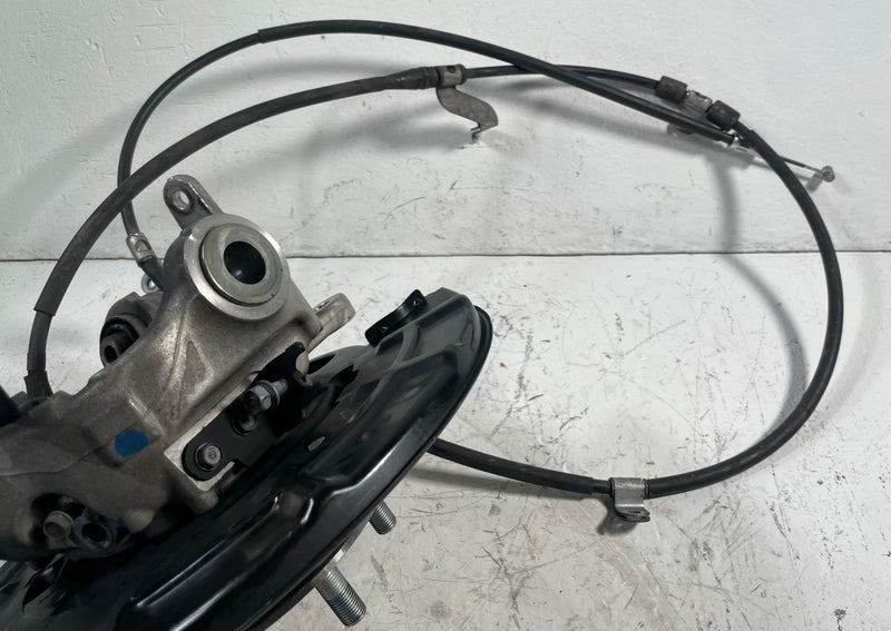 Load image into Gallery viewer, 2019-2025 HONDA PASSPORT REAR LEFT DRIVER SIDE SPINDLE KNUCKLE W/ HUB # 113399
