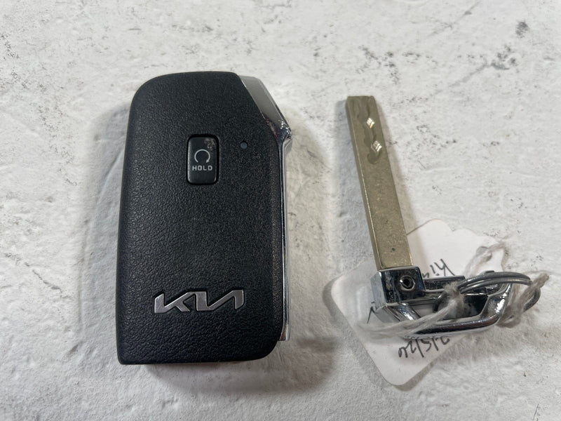 Load image into Gallery viewer, 2022 KIA STINGER ENGINE &amp; BODY CONTROL MODULE ECM BCM W/ KEY FOB 3.3L # 110778
