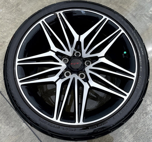 KIA STINGER 19x8-1/2 10 DOUBLE SPOKE REAR ALLOY WHEEL RIM W/TIRE 22-23