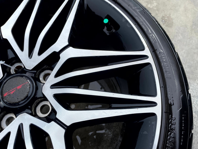 Load image into Gallery viewer, KIA STINGER 19x8-1/2 10 DOUBLE SPOKE REAR ALLOY WHEEL RIM W/TIRE 22-23 # 110802
