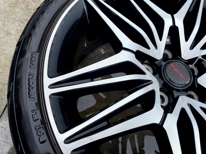 Load image into Gallery viewer, KIA STINGER 19x8-1/2 10 DOUBLE SPOKE REAR ALLOY WHEEL RIM W/TIRE 22-23 # 110802
