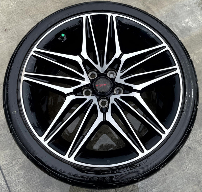 Load image into Gallery viewer, KIA STINGER 19x8-1/2 10 DOUBLE SPOKE REAR ALLOY WHEEL RIM W/TIRE 22-23 # 110831

