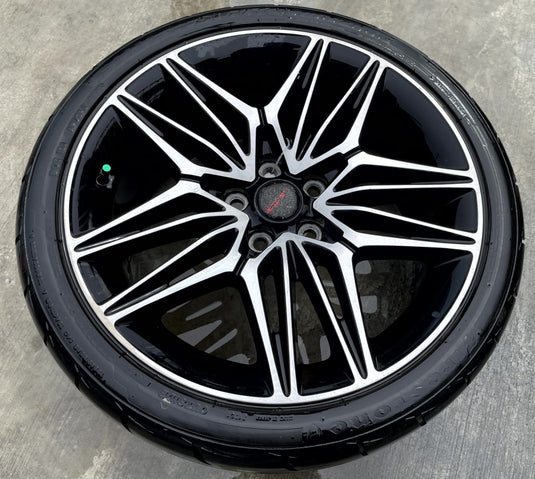 KIA STINGER 19x8-1/2 10 DOUBLE SPOKE REAR ALLOY WHEEL RIM W/TIRE 22-23