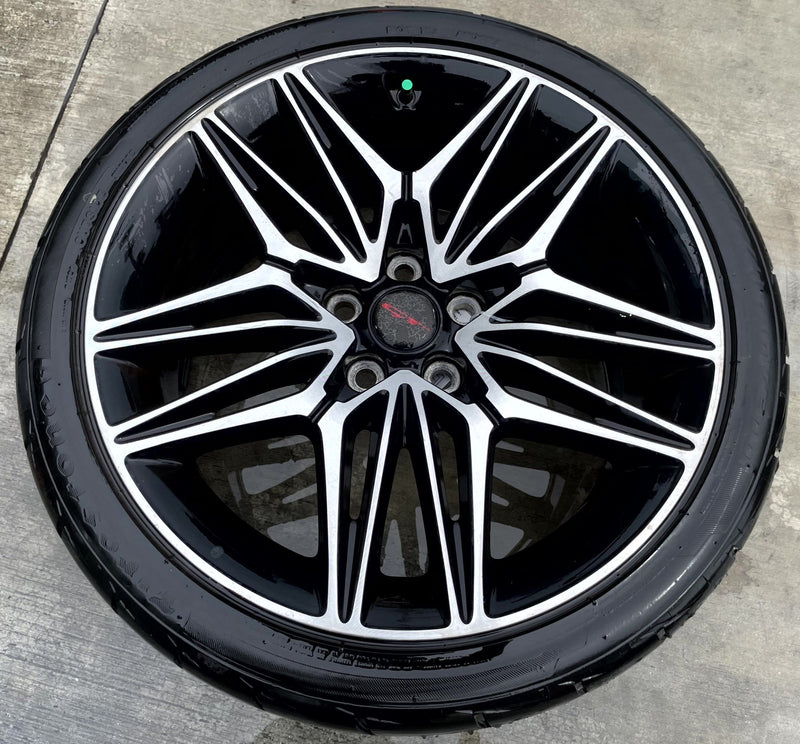 Load image into Gallery viewer, KIA STINGER 19x8-1/2 10 DOUBLE SPOKE REAR ALLOY WHEEL RIM W/TIRE 22-23 # 110831
