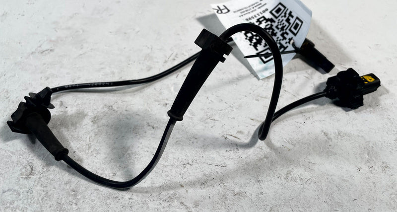 Load image into Gallery viewer, 2013 -2022 ACURA ILX FRONT RIGHT PASSENGER SIDE ABS WHEEL SPEED SENSOR # 113596
