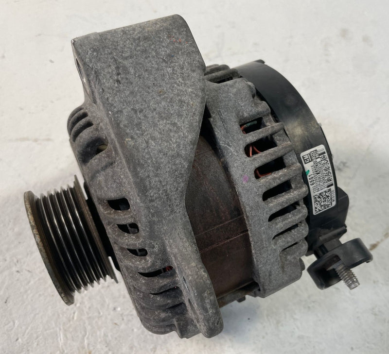 Load image into Gallery viewer, 2019 - 2022 CHEVROLET SILVERADO 1500 ENGINE ALTERNATOR GENERATOR # 109413
