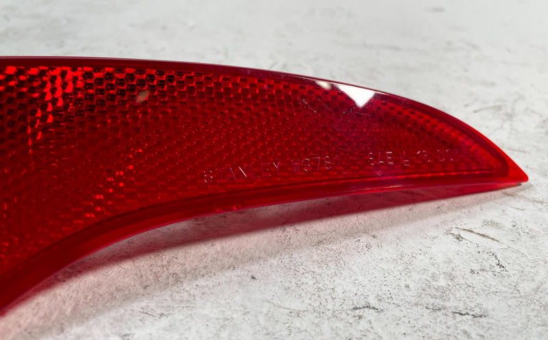 Load image into Gallery viewer, 19-22 ACURA ILX REAR LEFT SIDE BUMPER REFLECTOR LIGHT LAMP 33555-TZ3-A11 #113593
