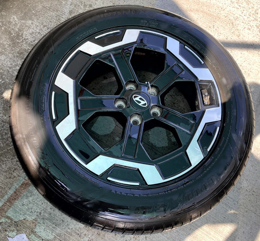 HYUNDAI SANTA FE 18" 18x7.5 BLACK ALLOY WHEEL RIM W/ TIRE (ONLY#1) 24-26 #113239