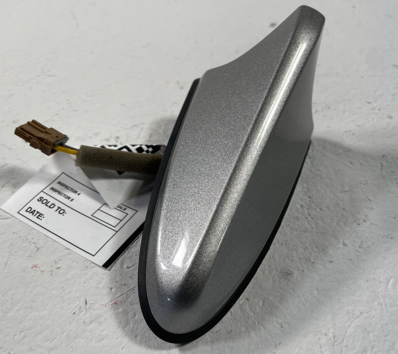Load image into Gallery viewer, 22-23 GENESIS G70 SHARK ROOF FIN SATELLITE RADIO ANTENNA SILVER (SSS) # 108115
