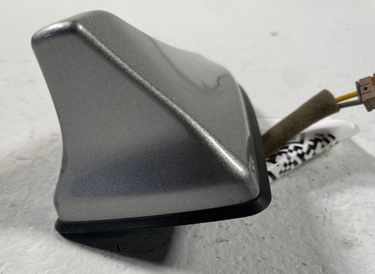 22-23 GENESIS G70 SHARK ROOF FIN SATELLITE RADIO ANTENNA SILVER (SSS)