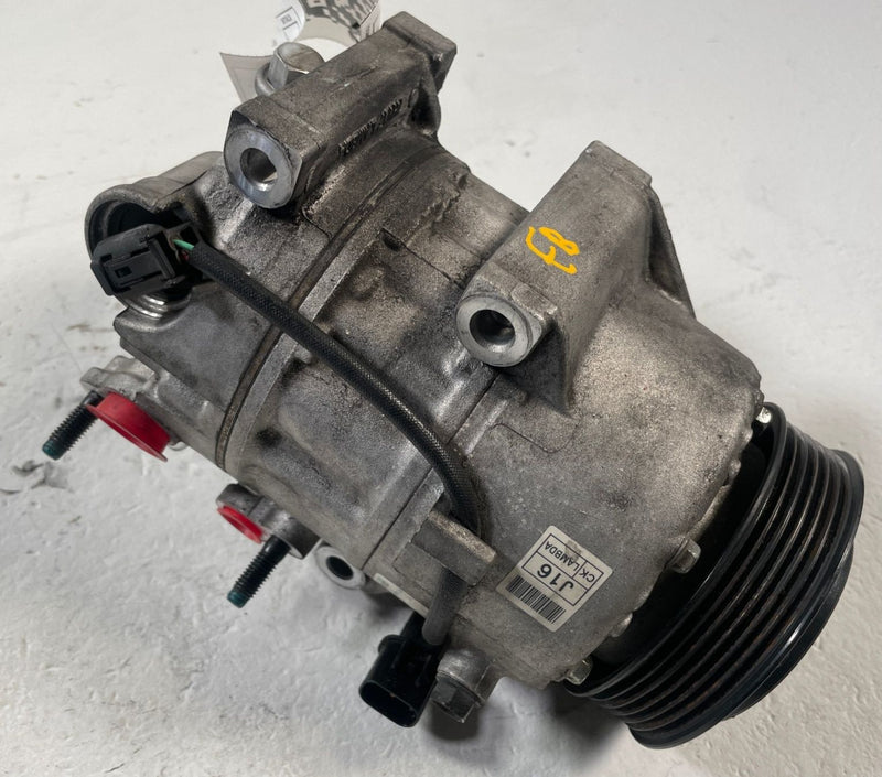 Load image into Gallery viewer, 2018 - 2023 KIA STINGER A/C AC AIR CONDITIONING COMPRESSOR ASSEMBLY 3.3L #110799
