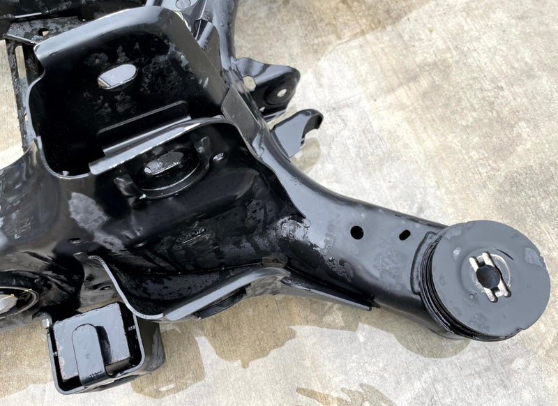 Load image into Gallery viewer, 22-23 KIA STINGER RWD REAR SUSPENSION SUBFRAME CROSSMEMBER CRADLE 3.3L # 110822

