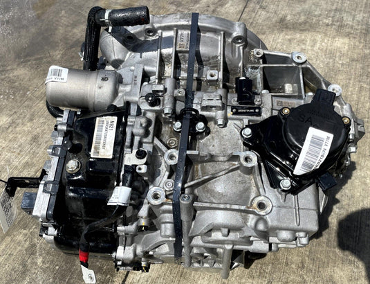 HYUNDAI SANTA FE FWD AUTO TRANSMISSION ASSEMBLY 2.5L 31K MILES 2024-2025