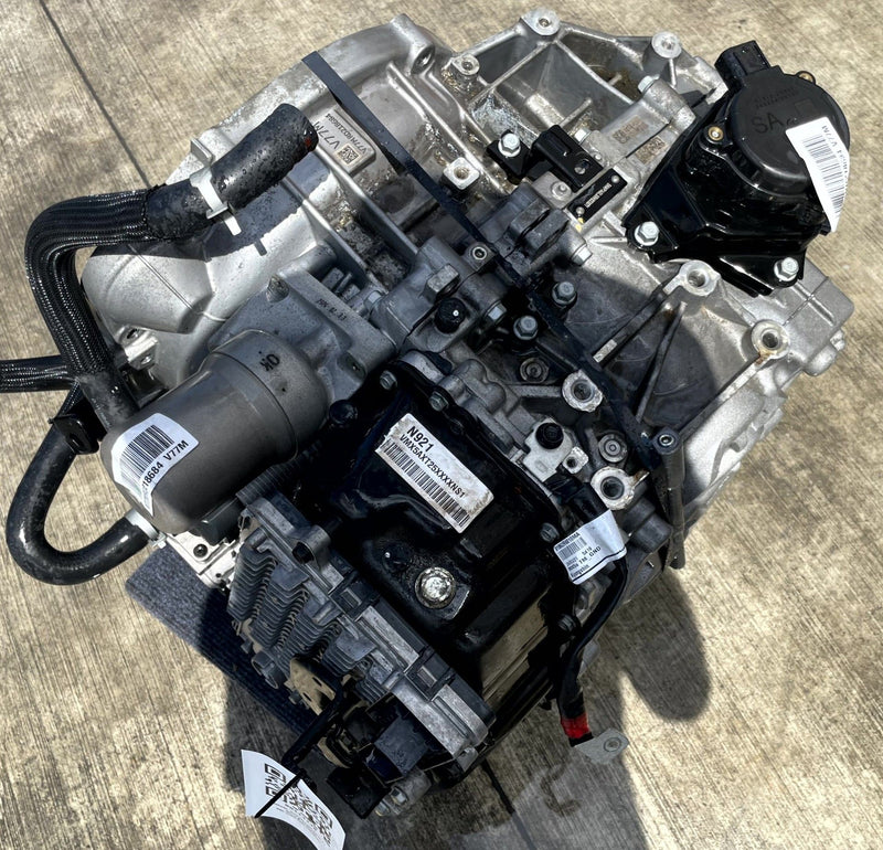 Load image into Gallery viewer, HYUNDAI SANTA FE FWD AUTO TRANSMISSION ASSEMBLY 2.5L 31K MILES 2024-2025 #113238
