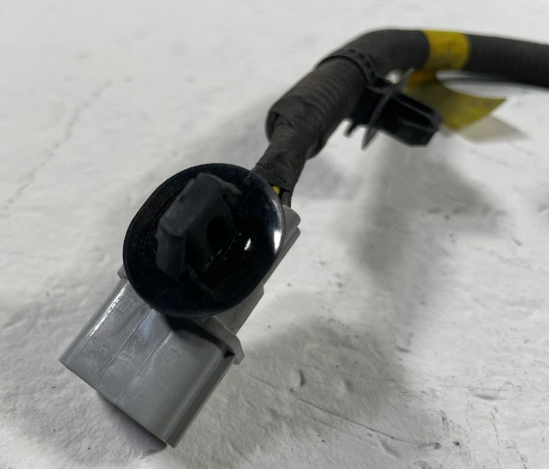Load image into Gallery viewer, 21-23 GENESIS G70 REAR BUMPER WIRE WIRING HARNESS CABLE G9991-57000 # 108101
