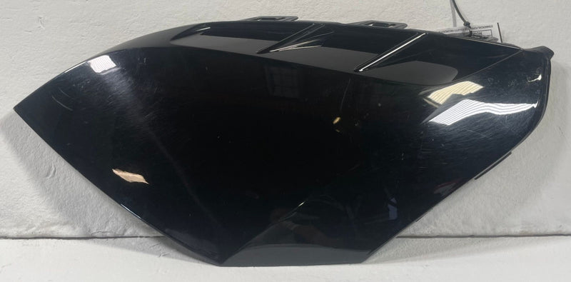 Load image into Gallery viewer, 23-25 HYUNDAI IONIQ 6 REAR RIGHT SIDE BUMPER OUTER GRILLE MOLDING COVER # 112259
