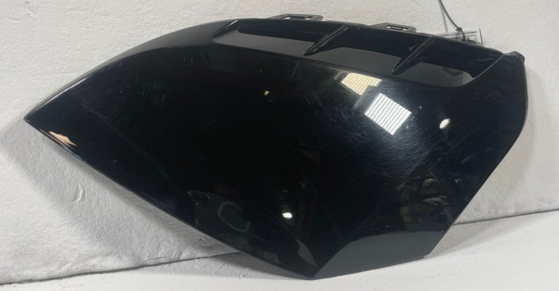 Load image into Gallery viewer, 23-25 HYUNDAI IONIQ 6 REAR RIGHT SIDE BUMPER OUTER GRILLE MOLDING COVER # 112259
