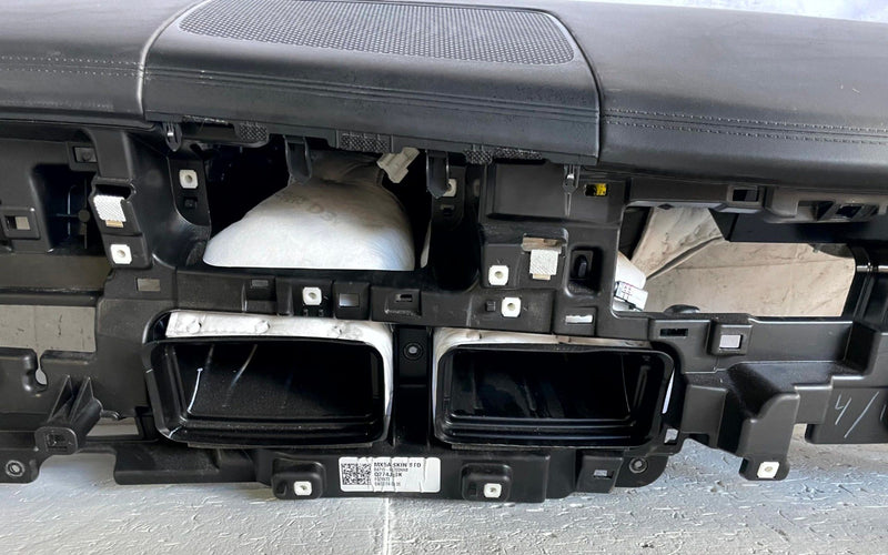 Load image into Gallery viewer, 2024 - 2026 HYUNDAI SANTA FE FRONT DASHBOARD INSTRUMENT PANEL ASSEMBLY # 113235
