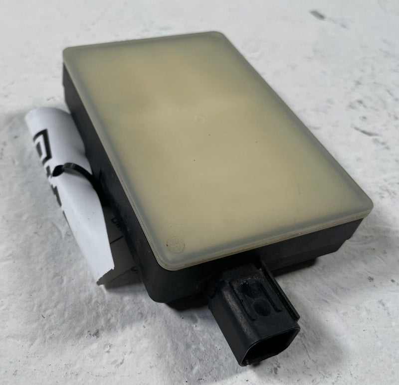 Load image into Gallery viewer, 2022 - 2023 GENESIS G70 REAR RIGHT SIDE BLIND SPOT RADAR MODULE SENSOR # 108100
