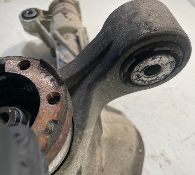 Load image into Gallery viewer, 19-20 CHEVROLET SILVERADO 1500 FRONT DIFFERENTIAL CARRIER ASSEMBLY 5.3L # 109445
