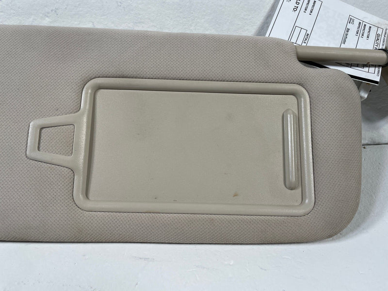 Load image into Gallery viewer, 2019 - 2025 GENESIS G70 FRONT RIGHT PASSENGER SIDE SUNVISOR SUN VISOR # 108098
