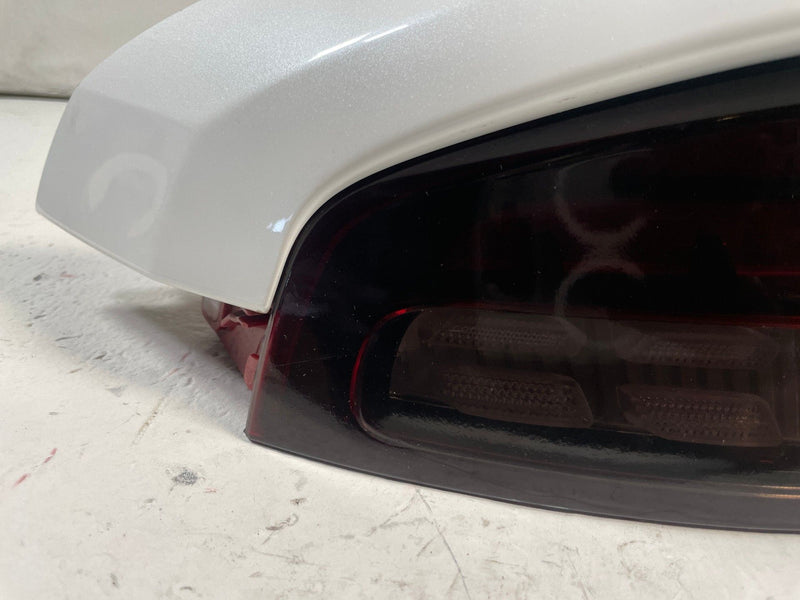 Load image into Gallery viewer, 2022 - 2023 KIA STINGER REAR LEFT SIDE QUARTER PANEL TAIL LAMP LIGHT # 110826
