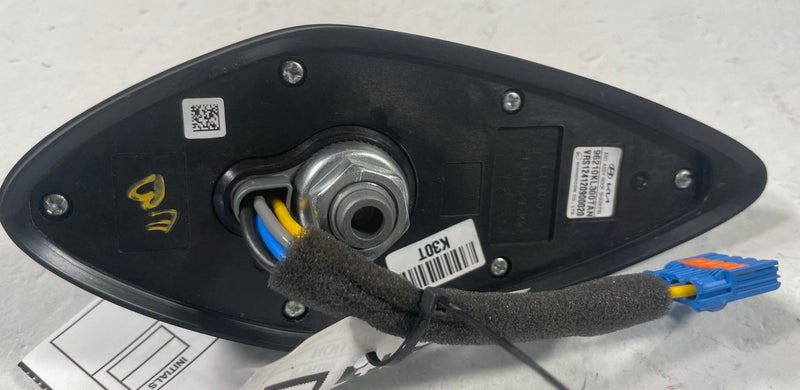 Load image into Gallery viewer, 2023-2025 HYUNDAI IONIQ 6 ROOF EXTERIOR SHARK FIN ANTENNA MODULE BLACK # 112244
