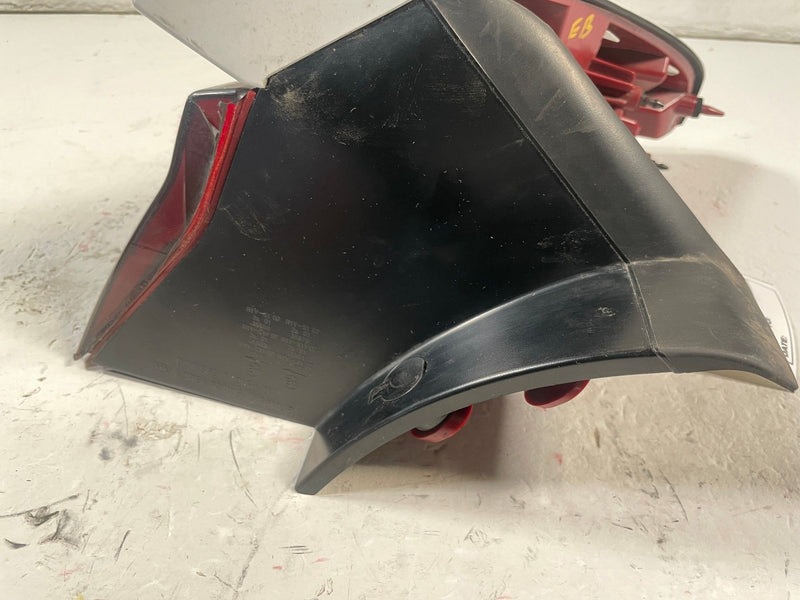 Load image into Gallery viewer, 2022 - 2023 KIA STINGER REAR LEFT SIDE QUARTER PANEL TAIL LAMP LIGHT # 110826
