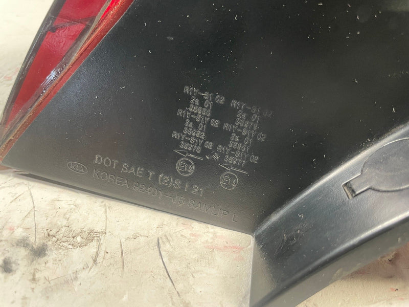Load image into Gallery viewer, 2022 - 2023 KIA STINGER REAR LEFT SIDE QUARTER PANEL TAIL LAMP LIGHT # 110826
