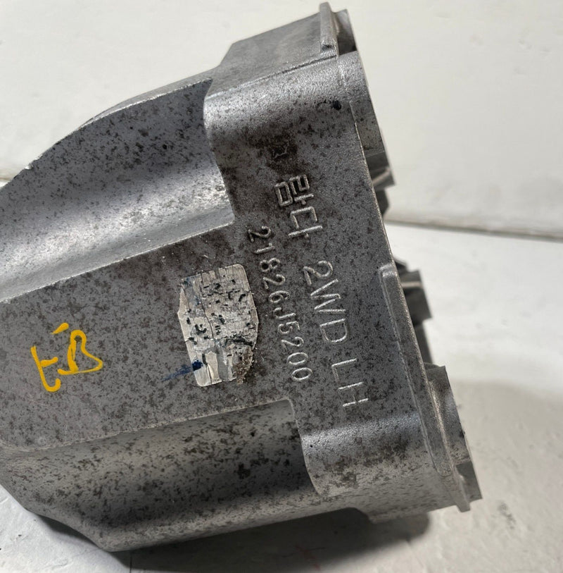 Load image into Gallery viewer, 2018 - 2023 KIA STINGER RWD FRONT LEFT ENGINE MOUNT SUPPORT BRACKET 3.3L #110809
