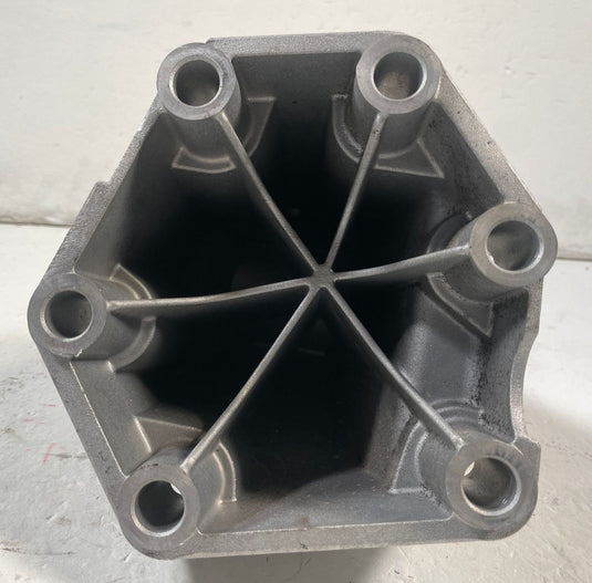 2018 - 2023 KIA STINGER RWD FRONT LEFT ENGINE MOUNT SUPPORT BRACKET 3.3L