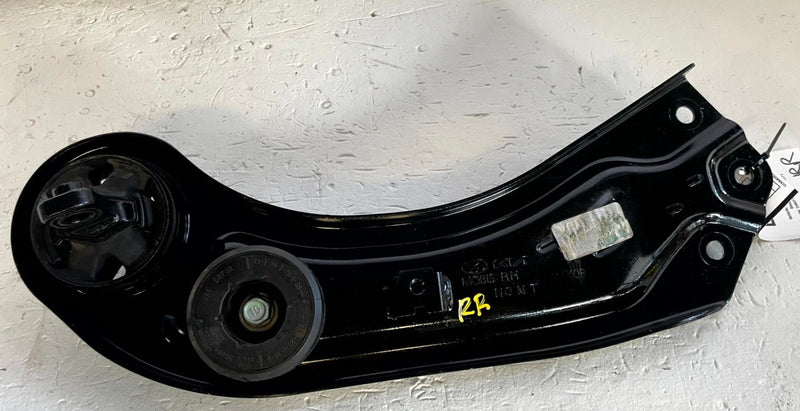 Load image into Gallery viewer, 2024-2026 HYUNDAI SANTA FE REAR RIGHT PASSENGER TRAILING CONTROL ARM # 113222
