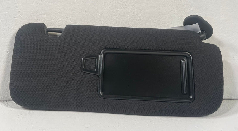 Load image into Gallery viewer, 2023-2025 HYUNDAI IONIQ 6 FRONT RIGHT SIDE SUN VISOR SUNVISOR BLACK # 112257
