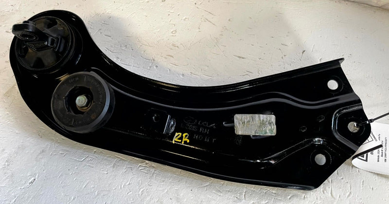 Load image into Gallery viewer, 2024-2026 HYUNDAI SANTA FE REAR RIGHT PASSENGER TRAILING CONTROL ARM # 113222
