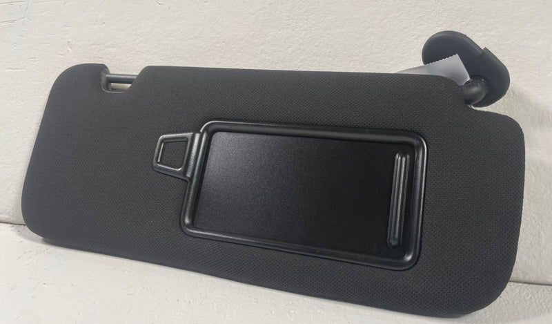 Load image into Gallery viewer, 2023-2025 HYUNDAI IONIQ 6 FRONT RIGHT SIDE SUN VISOR SUNVISOR BLACK # 112257
