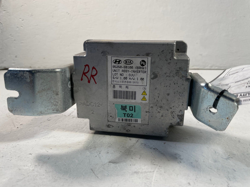 Load image into Gallery viewer, 2020-2022 HYUNDAI PALISADE POWER INVERTER SUPPLY CONTROL MODULE UNIT # 109467

