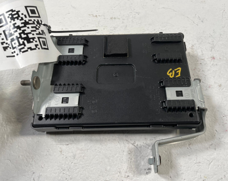 Load image into Gallery viewer, 2023 GENESIS G70 RWD ENGINE &amp; BODY CONTROL MODULE ECM BCM W/ KEY FOB 2.0L 108113
