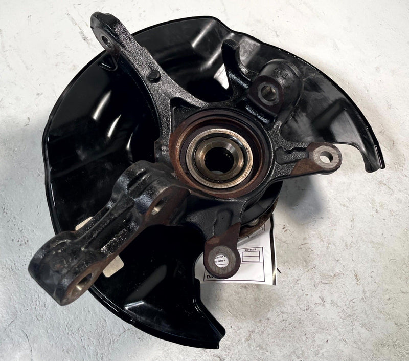 Load image into Gallery viewer, 2016 - 2022 ACURA ILX FRONT RIGHT SIDE SPINDLE KNUCKLE W/ BEARING HUB # 113648
