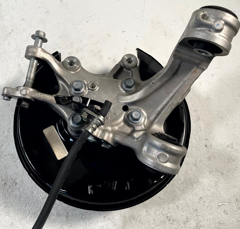 Load image into Gallery viewer, 2019 - 2022 ACURA ILX REAR RIGHT SIDE SPINDLE KNUCKLE W/ BEARING HUB # 113650
