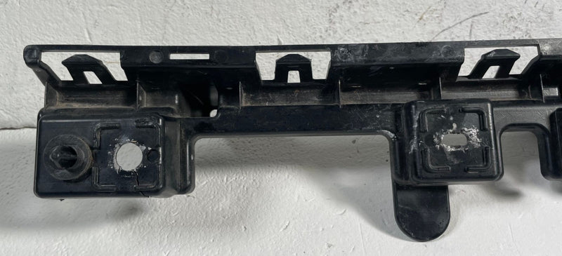 Load image into Gallery viewer, 2015-2023 FORD MUSTANG REAR BUMPER CENTER SUPPORT MOUNT BRACKET # 113496
