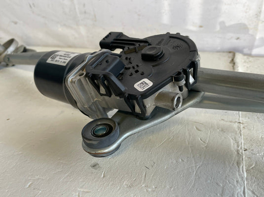 22-26 TOYOTA TUNDRA FRONT WINDSHILED WIPER TRANSMISSION LINKAGE W/MOTOR