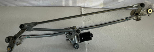 22-26 TOYOTA TUNDRA FRONT WINDSHILED WIPER TRANSMISSION LINKAGE W/MOTOR
