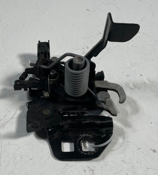 2018 - 2025 FORD MUSTANG HOOD BONNET LOCK LATCH ASSEMBLY KR3Z-16700-C